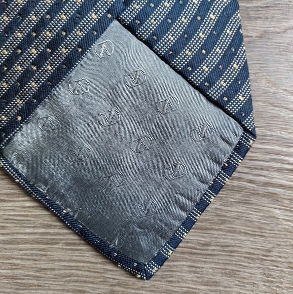 Valentino silk tie. Navy blue. Made in Italy - Picture 3 of 4